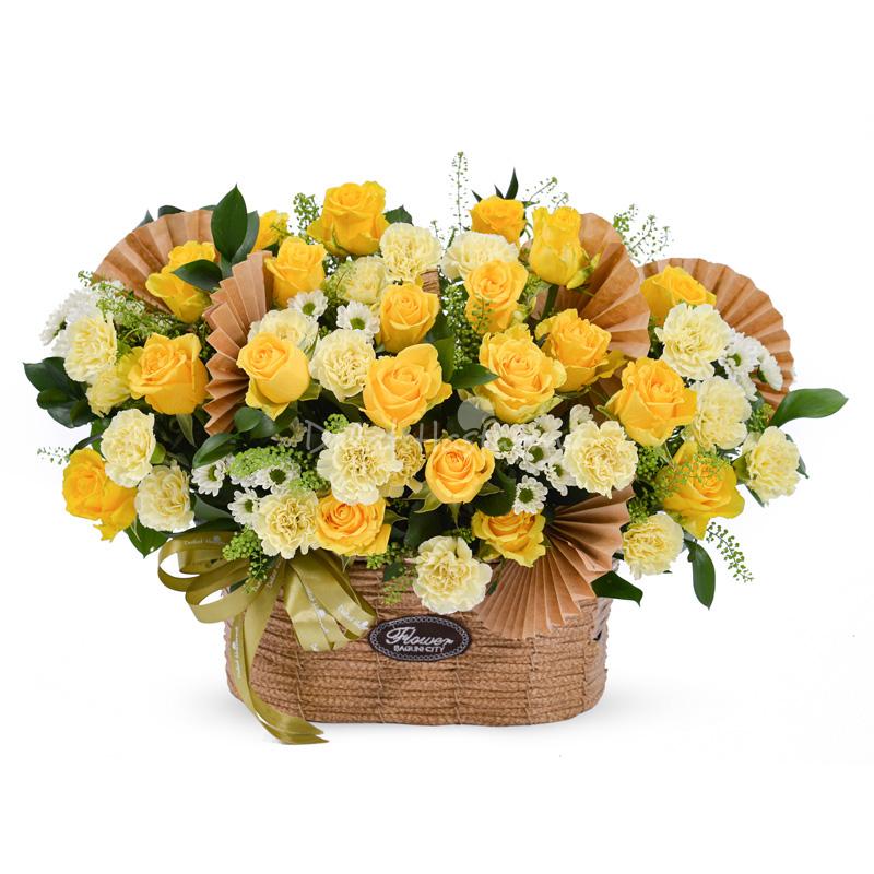 Nghe thuat cam hoa dep voi hoa cam chuong carnation ket hop cac loai hoa khac